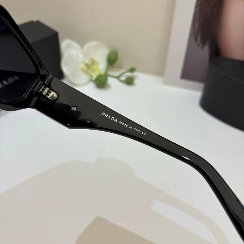Prada Sunglasses Sleek 281852