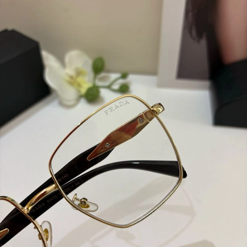 Lightweight Prada Sunglasses 281834