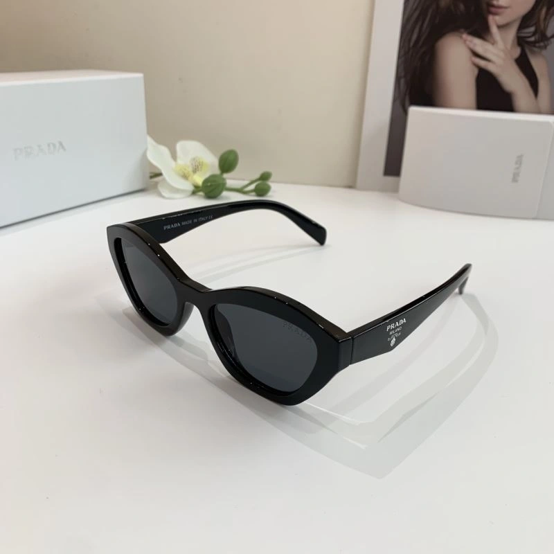 Supportive Prada Sunglasses 281814