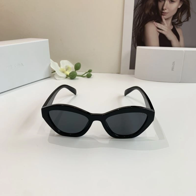 Supportive Prada Sunglasses 281814