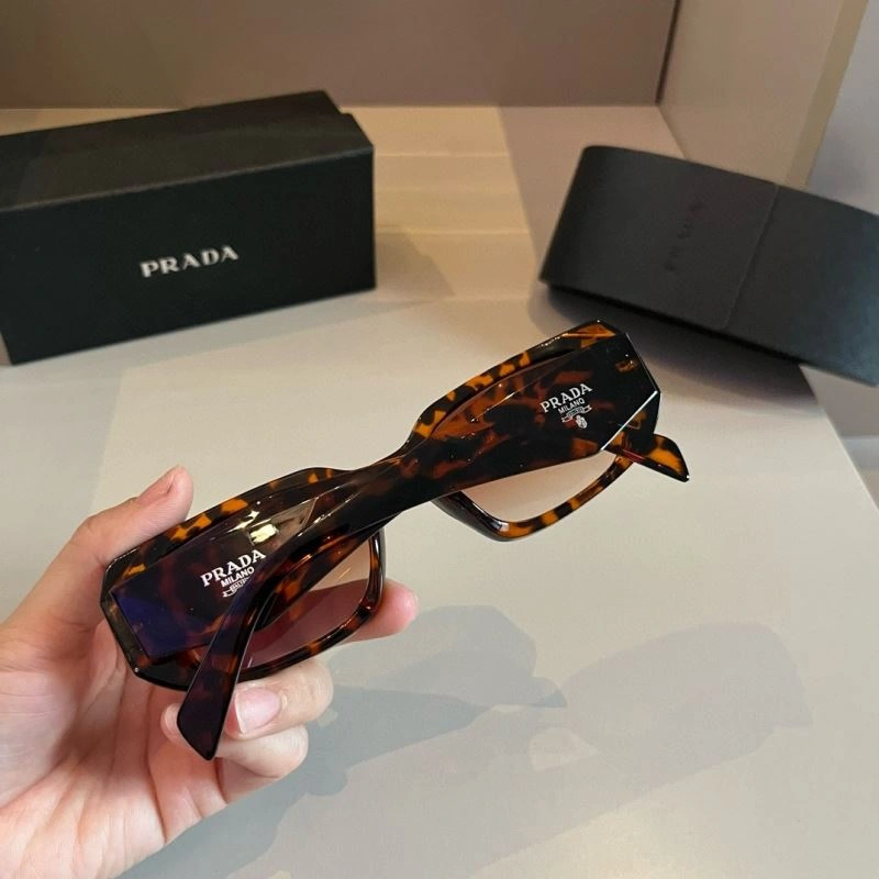 Prada Sunglasses ModernLook 282062
