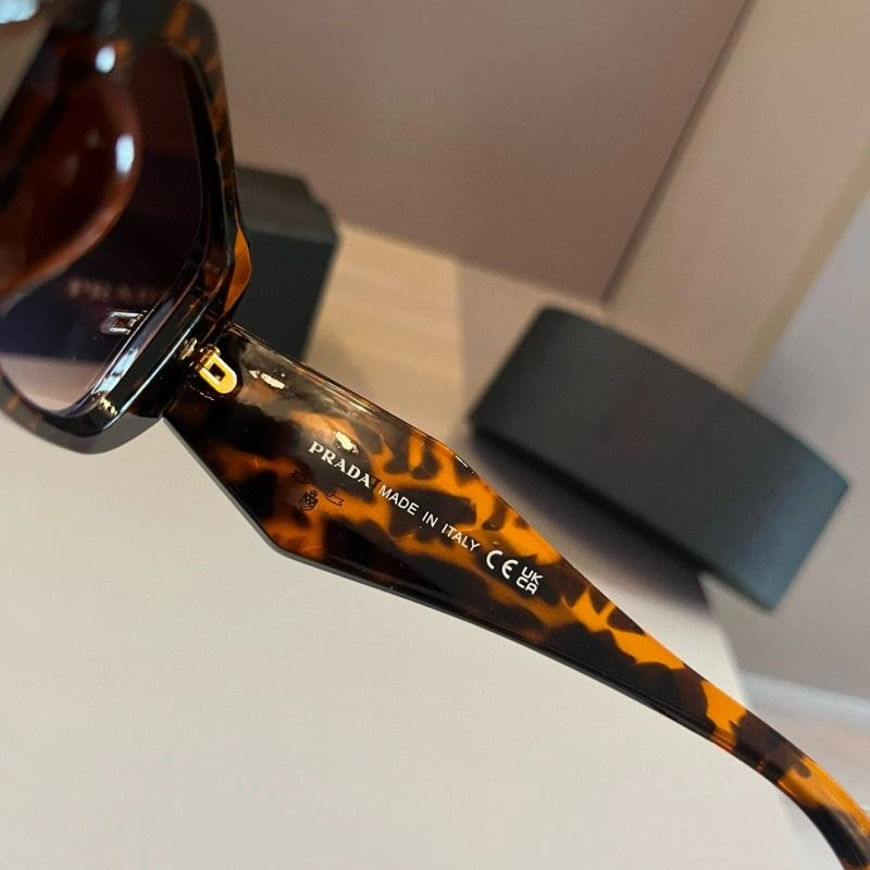 Prada Sunglasses ModernLook 282062