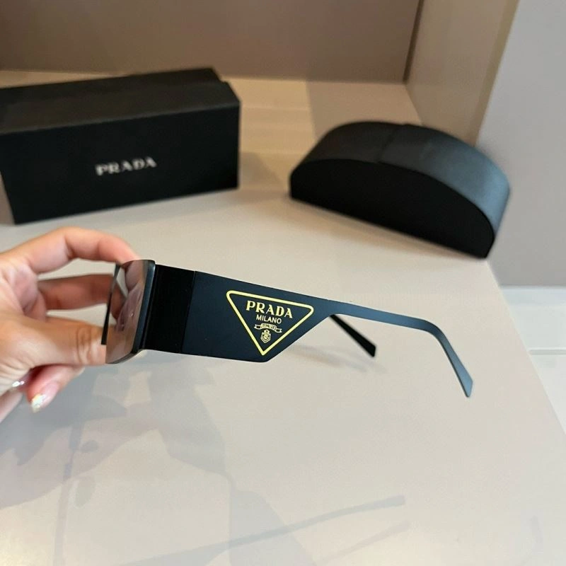 Stretchable Prada Sunglasses 282059