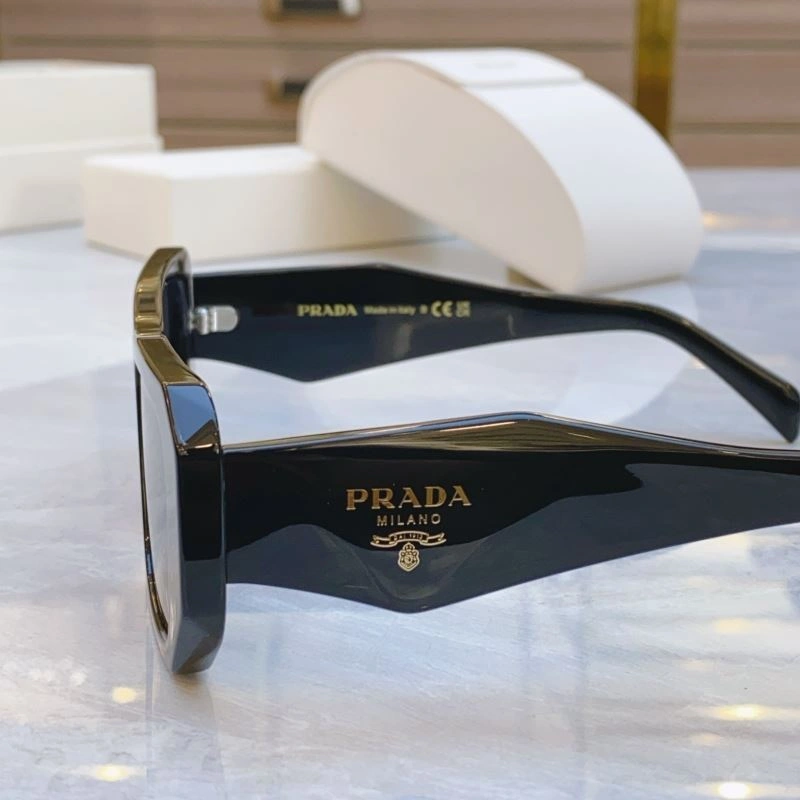 Prada Sunglasses SunProtective 282080