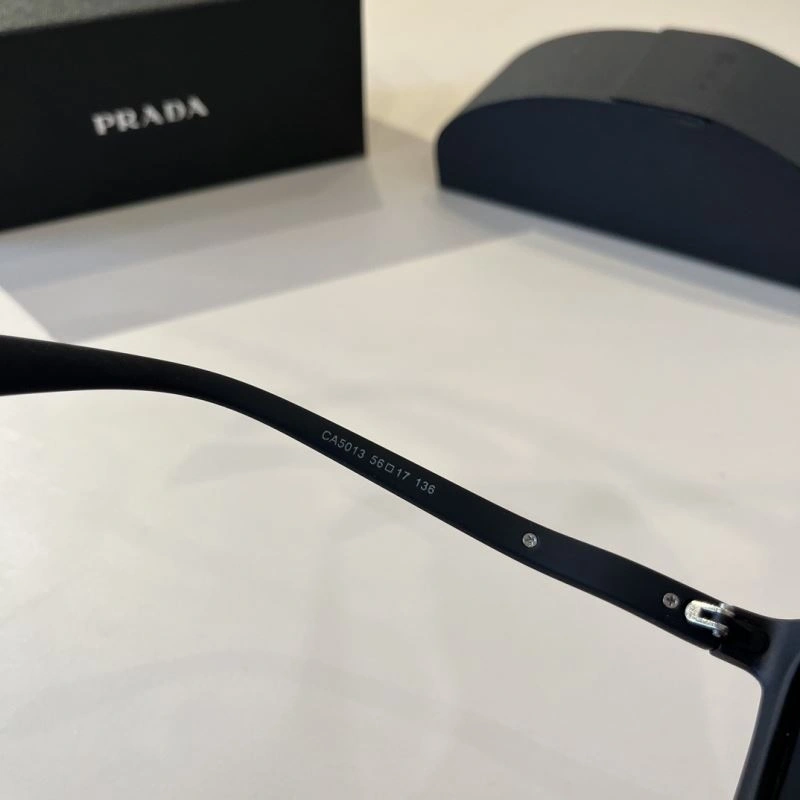Minimalist Prada Sunglasses 282056