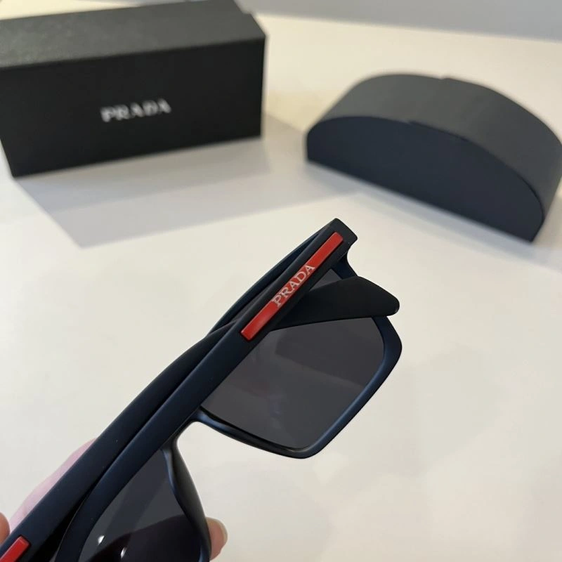 Minimalist Prada Sunglasses 282056