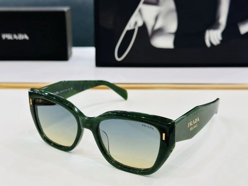 Prada Sunglasses Stylish 282047