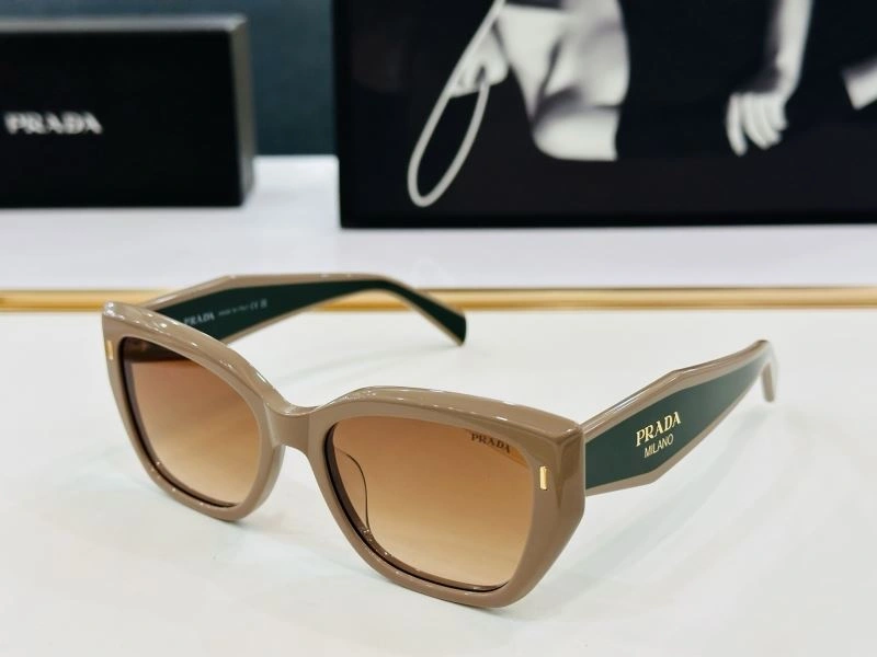 Prada Sunglasses Stylish 282047