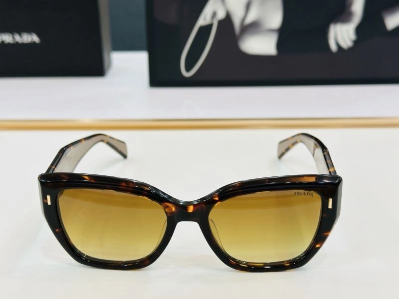 Prada Sunglasses Stylish 282047
