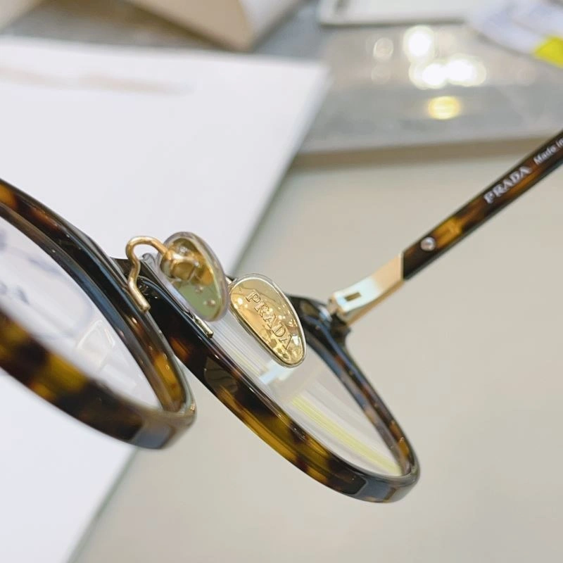 Prada Sunglasses StreetReady 282049