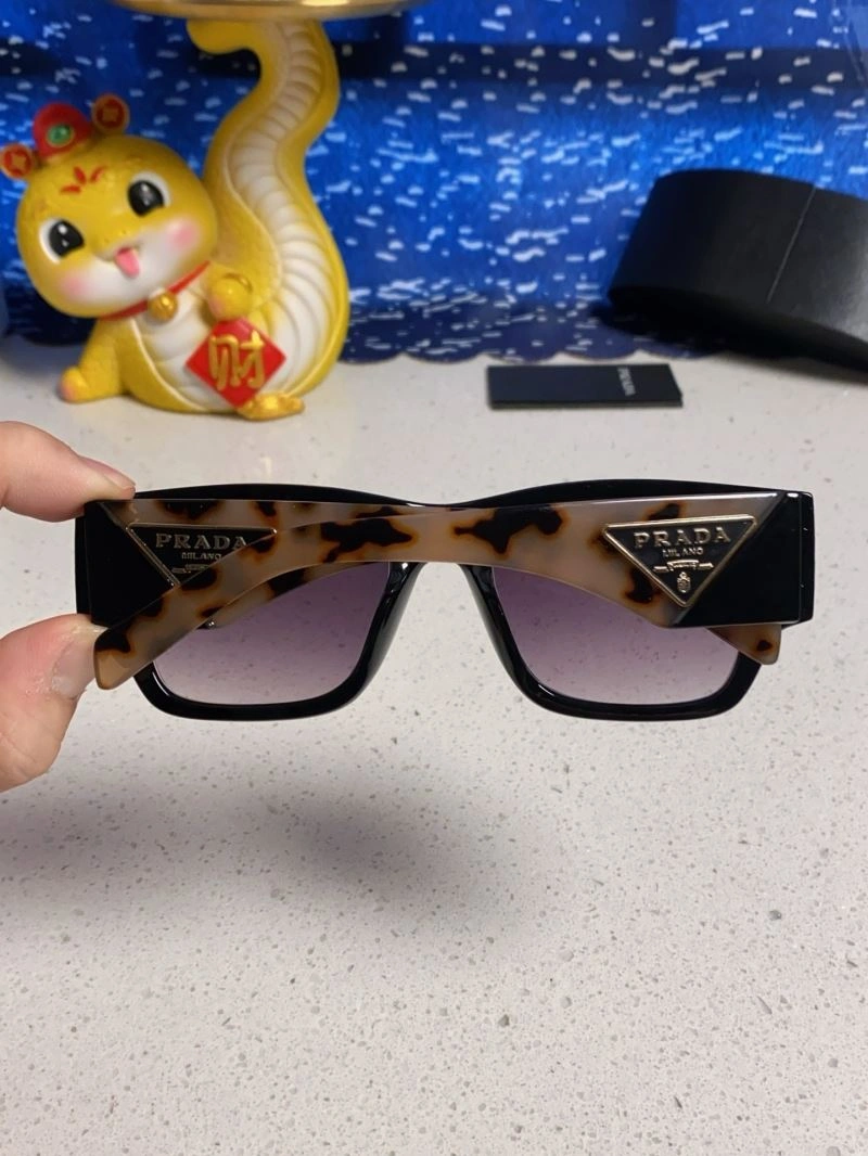 SmoothTexture Prada Sunglasses 282043