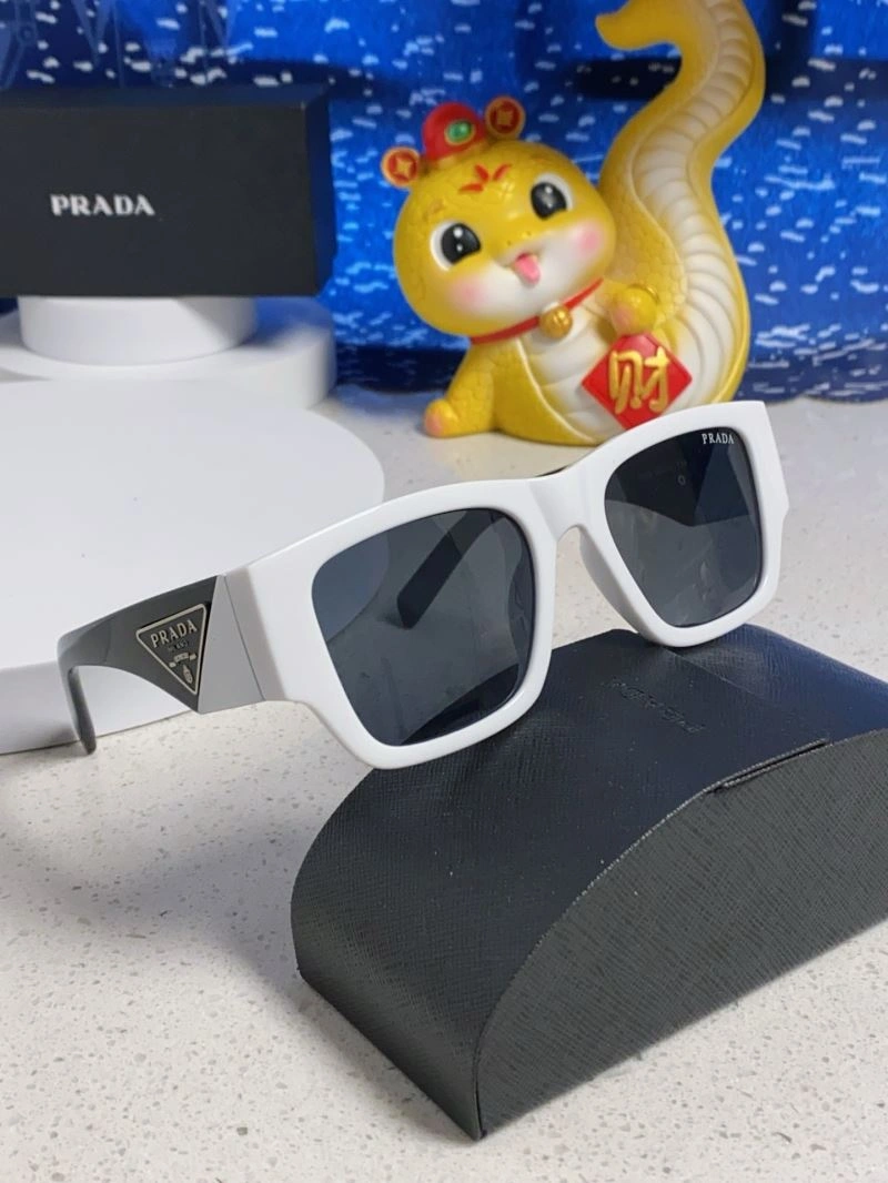 Stylish Prada Sunglasses 282040
