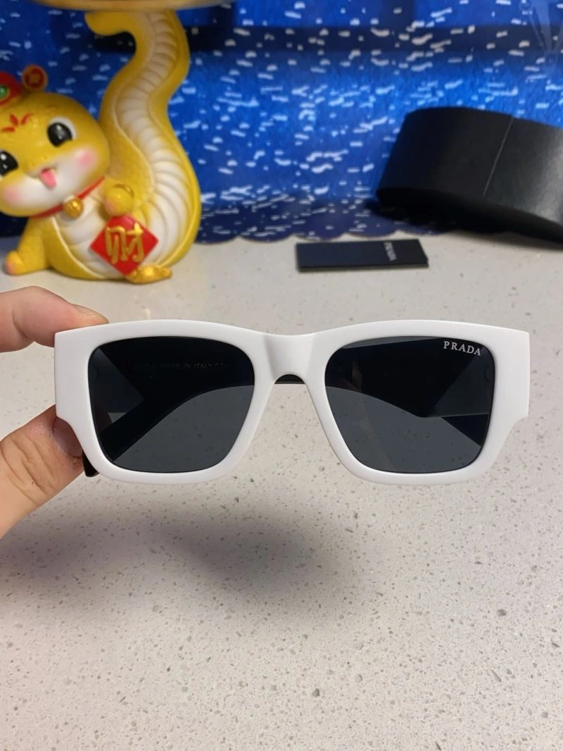 Stylish Prada Sunglasses 282040
