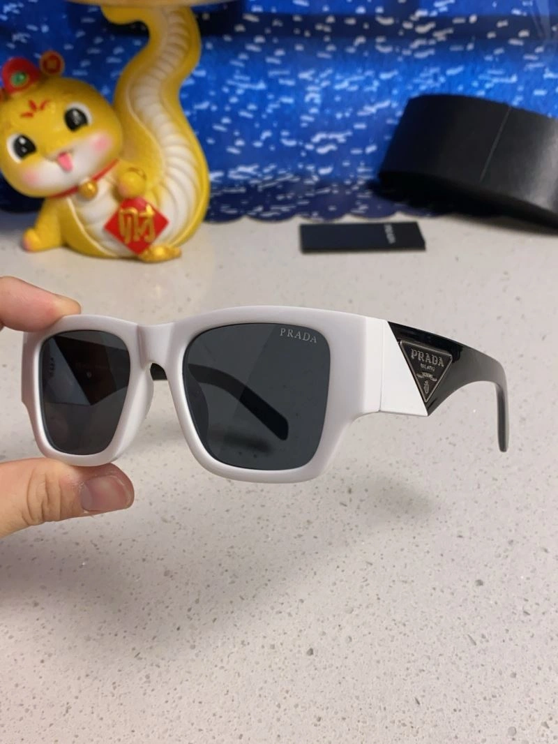Stylish Prada Sunglasses 282040