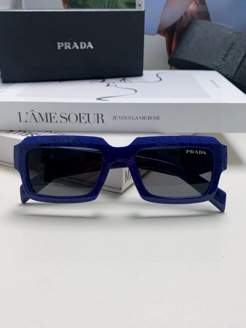 Snug Prada Sunglasses 282028