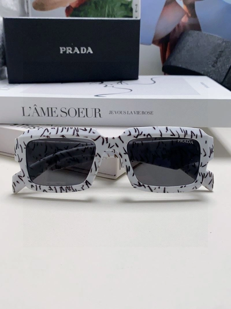 Snug Prada Sunglasses 282021