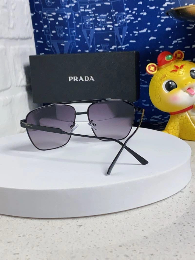 Sporty Prada Sunglasses 282008
