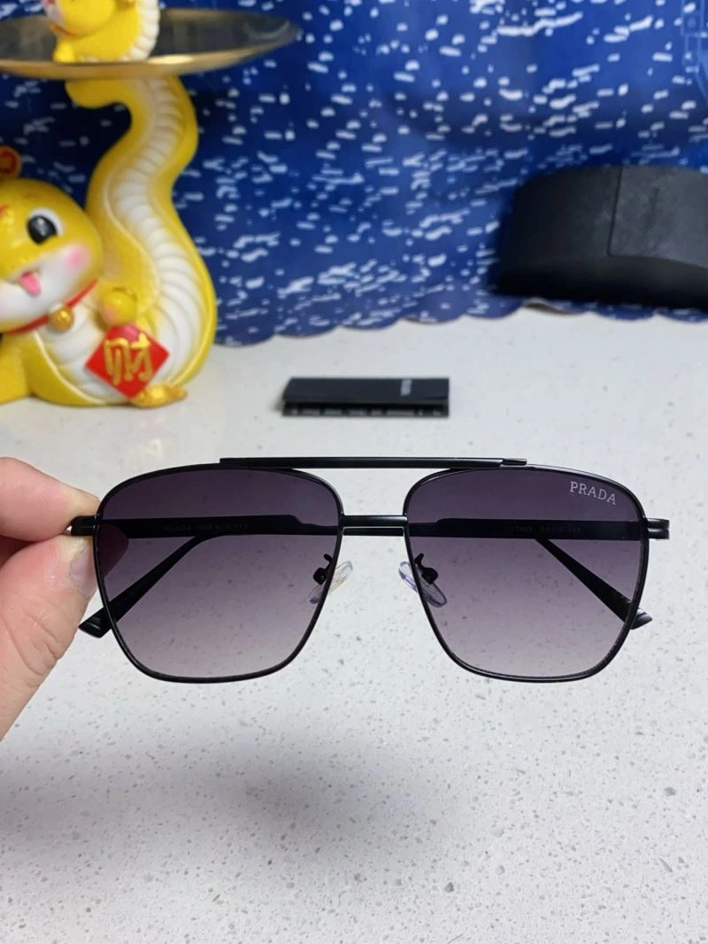 Sporty Prada Sunglasses 282008