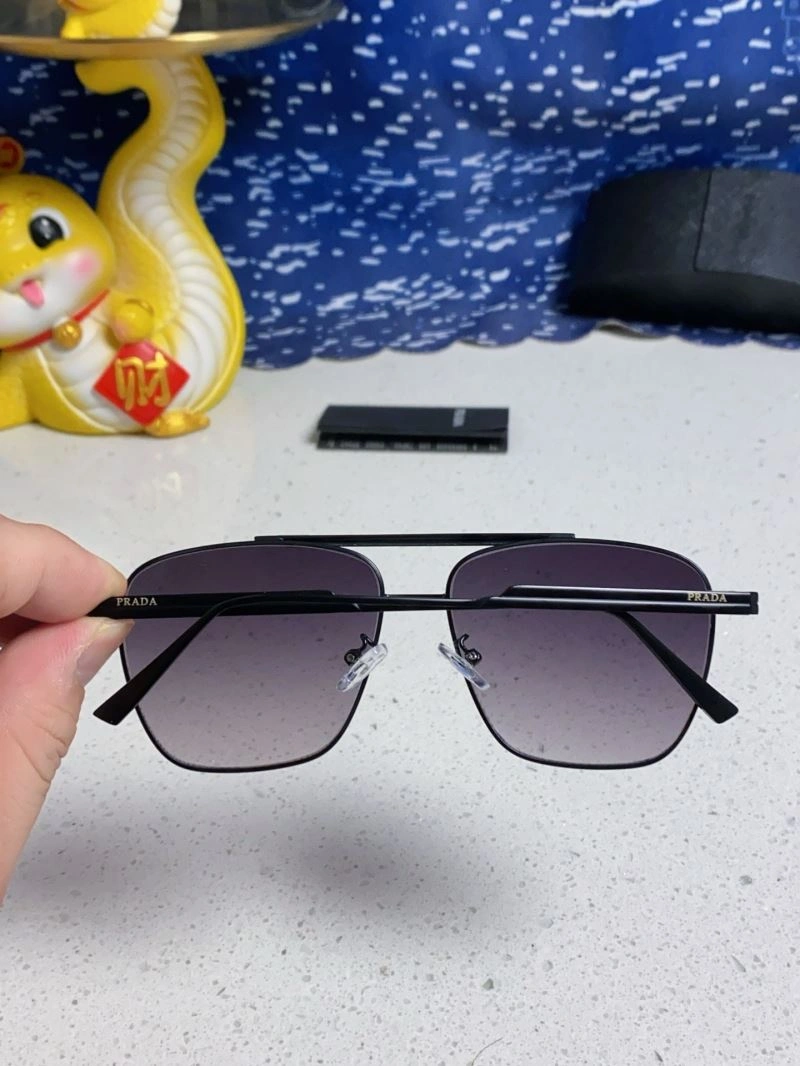 Sporty Prada Sunglasses 282008