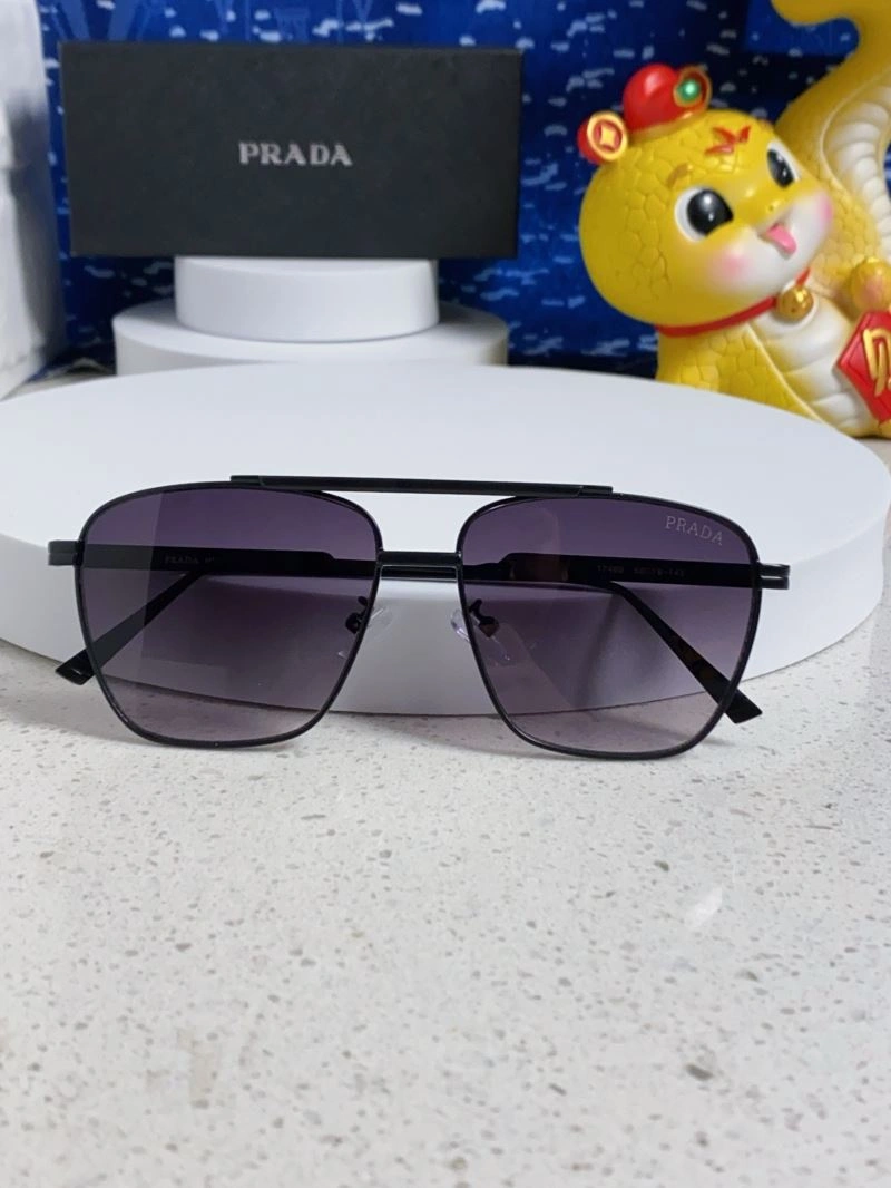 Sporty Prada Sunglasses 282008