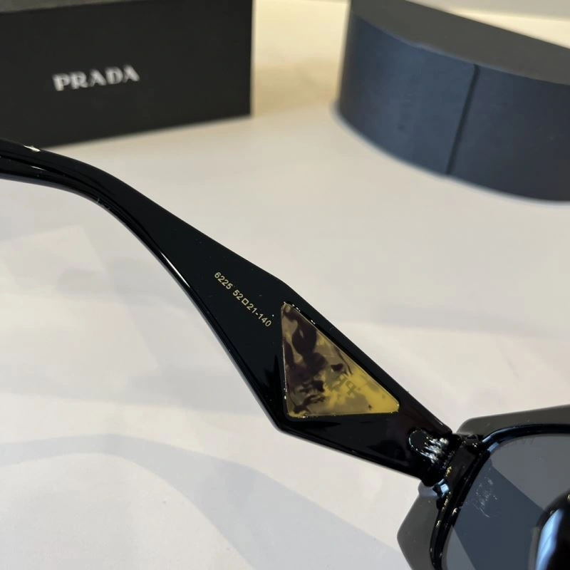 Prada Sunglasses Affordable 282005
