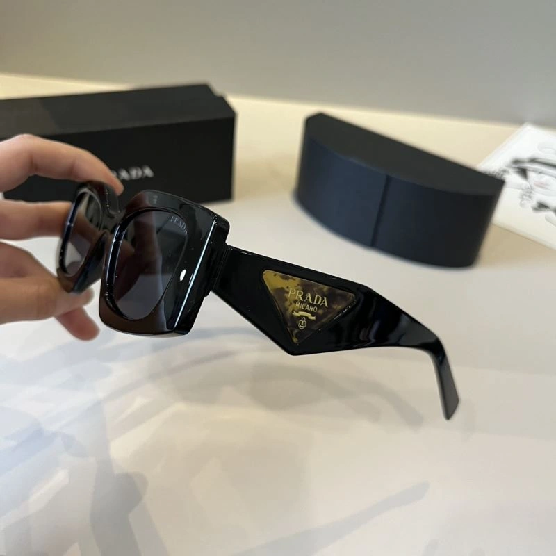 Prada Sunglasses Affordable 282005