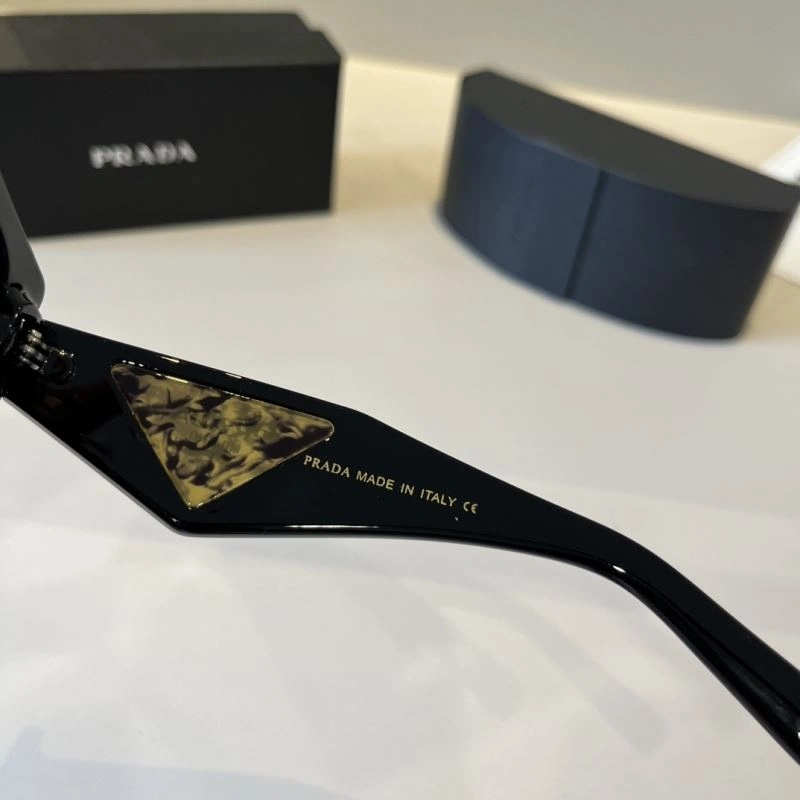 Prada Sunglasses Affordable 282005