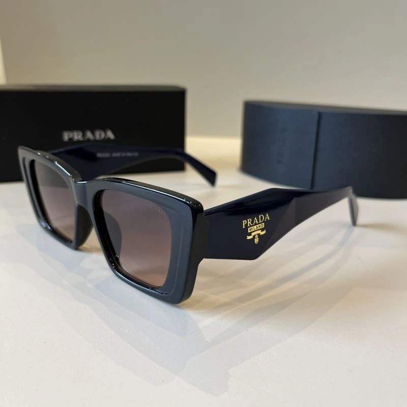 Prada Sunglasses UrbanStyle 282007