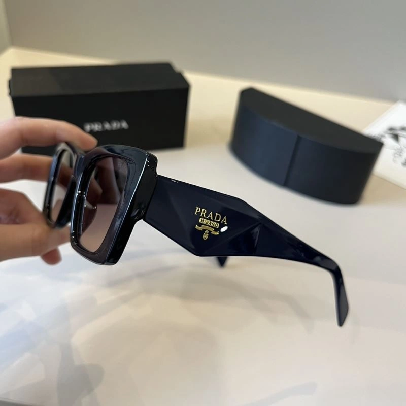Prada Sunglasses UrbanStyle 282007