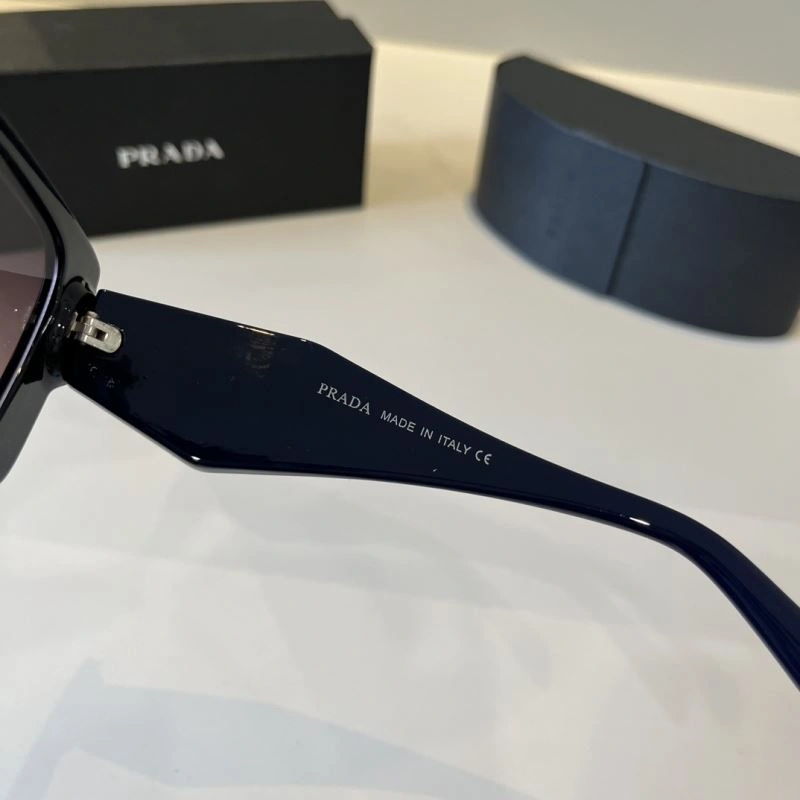 Prada Sunglasses UrbanStyle 282007