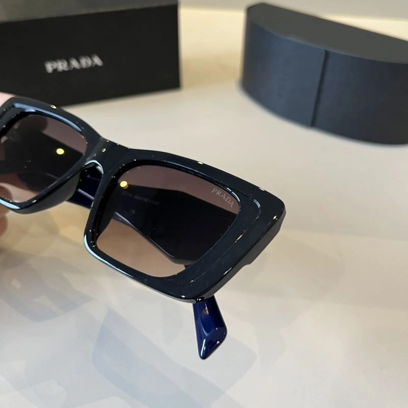 Prada Sunglasses UrbanStyle 282007
