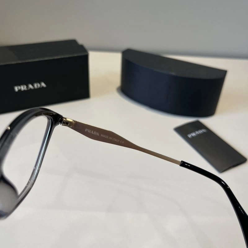 Minimalist Prada Sunglasses 281991
