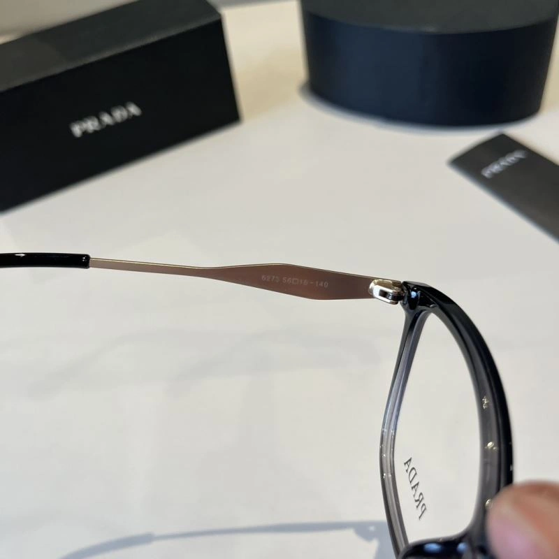 Minimalist Prada Sunglasses 281991