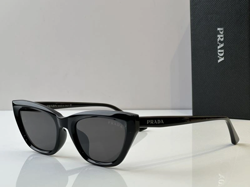 Casual Prada Sunglasses 282174