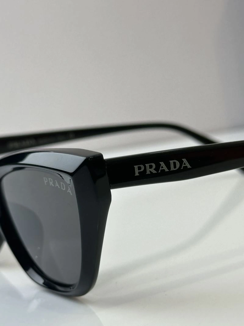 Casual Prada Sunglasses 282174