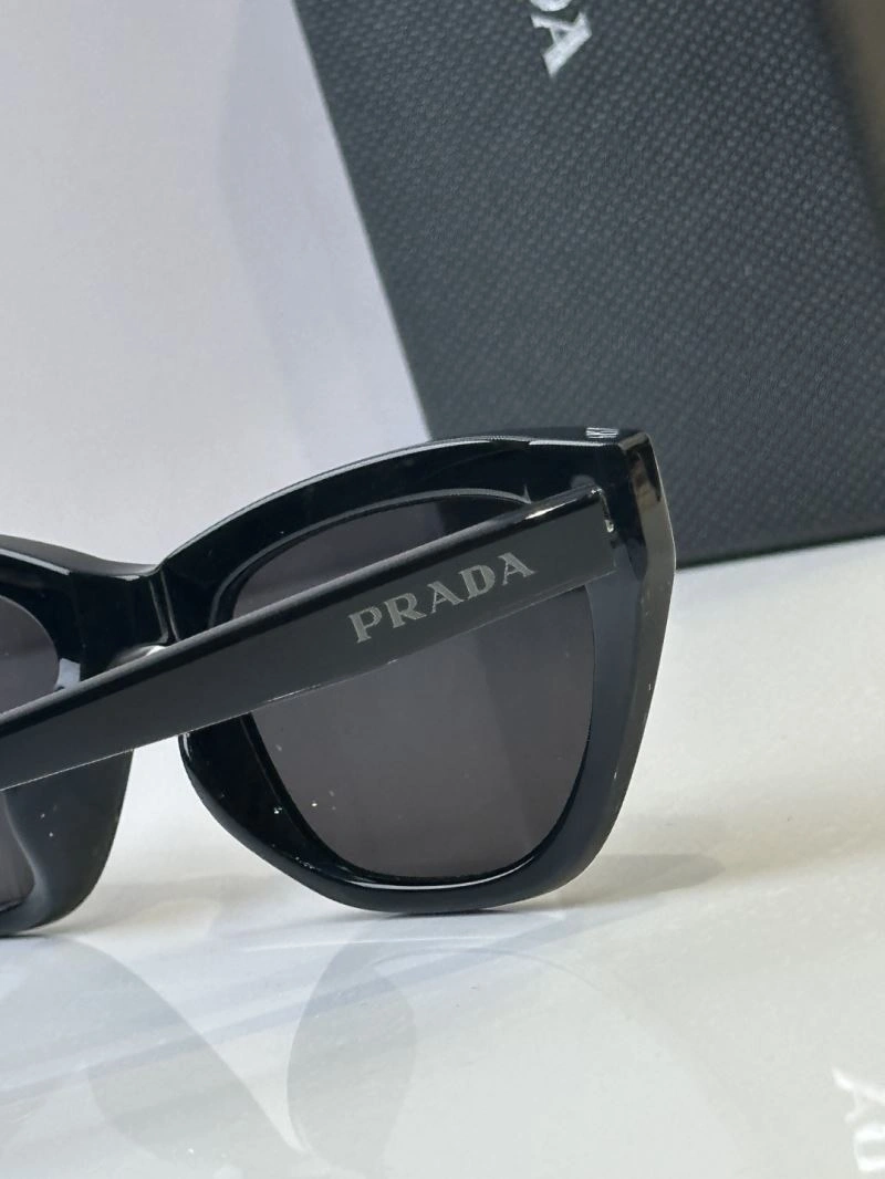 Casual Prada Sunglasses 282174