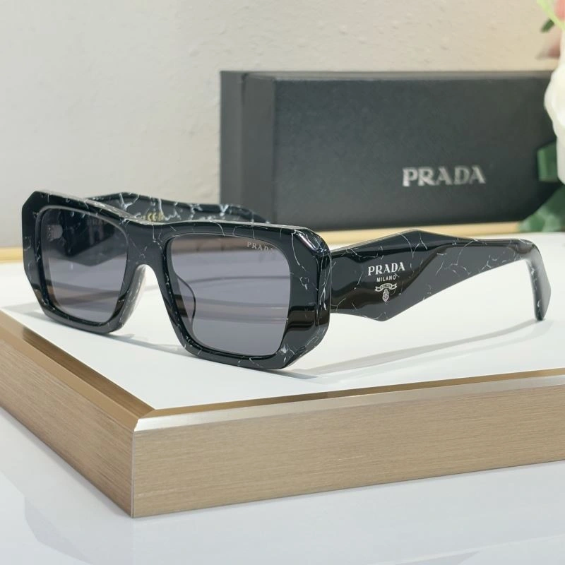 Elegant Prada Sunglasses 282160