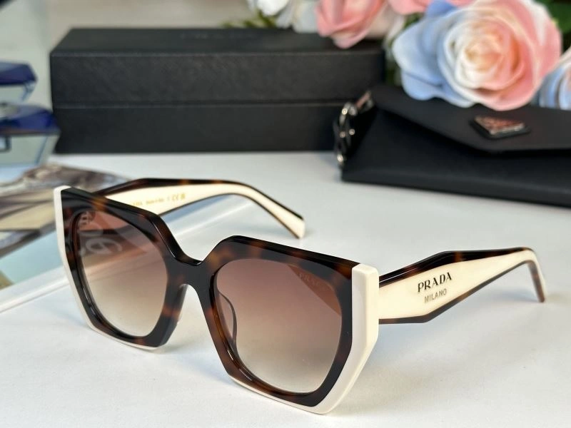 Prada Sunglasses EasyMatch 282158