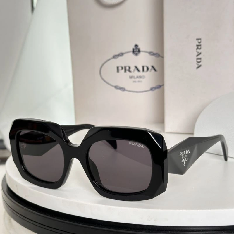 Sleek Prada Sunglasses 282144