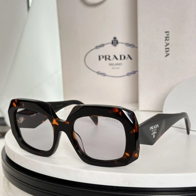 Sleek Prada Sunglasses 282144