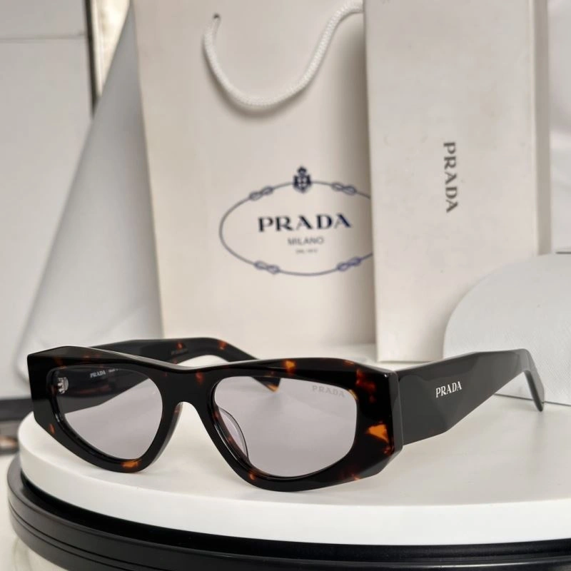 Prada Sunglasses Sporty 282112