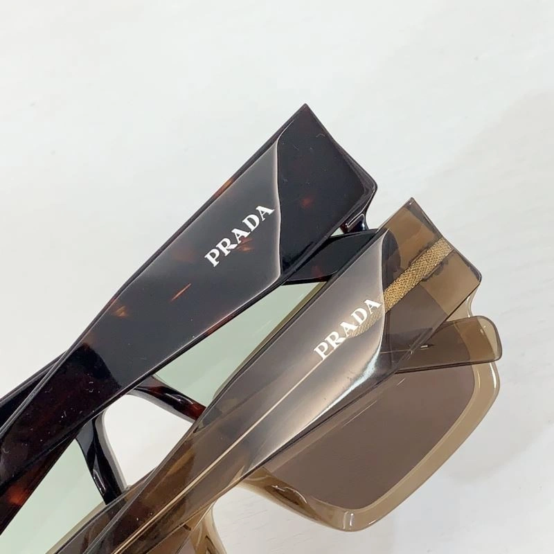 Sporty Prada Sunglasses 282128