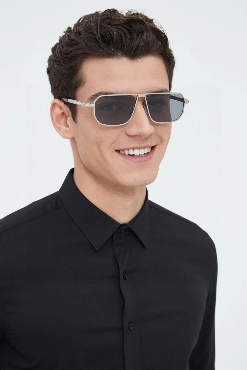 Sleek Prada Sunglasses 282125