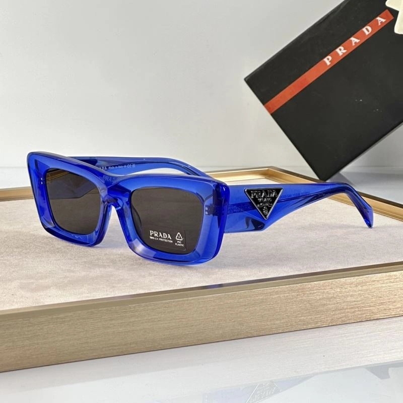 Tailored Prada Sunglasses 282105