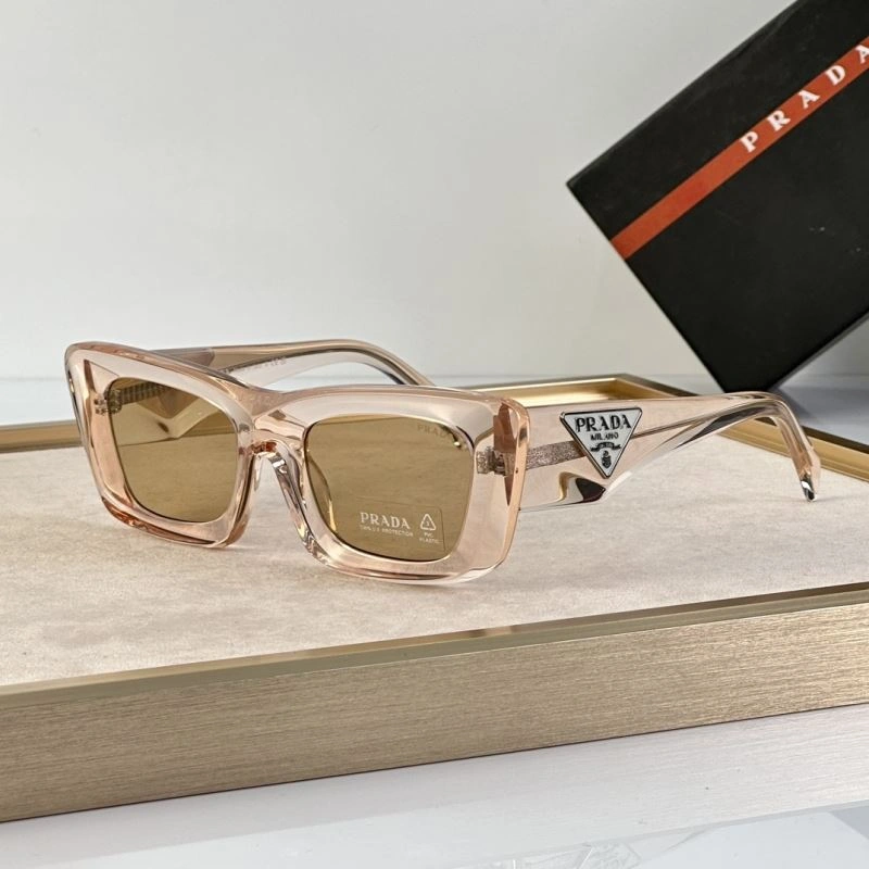 Tailored Prada Sunglasses 282105