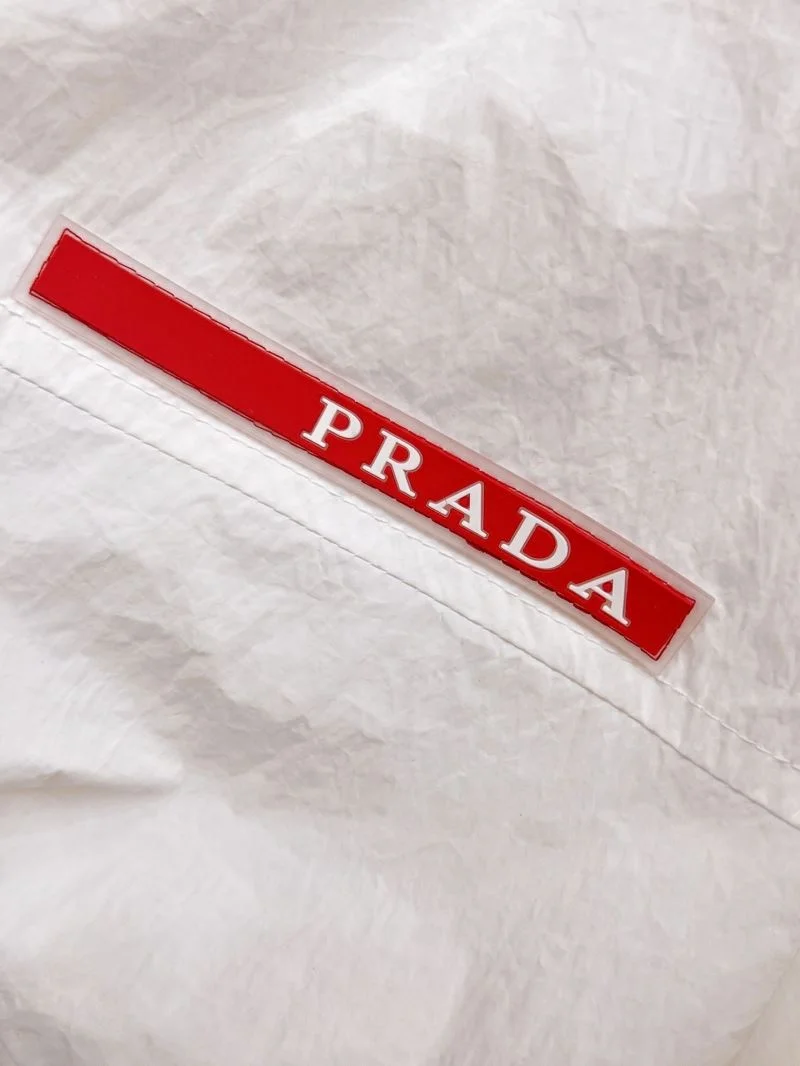 Compact Prada Sunscreen Jacket 167109