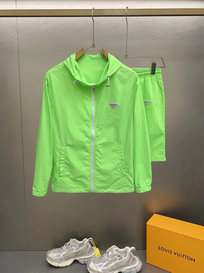 Prada Sunscreen Jacket Stylish 167104