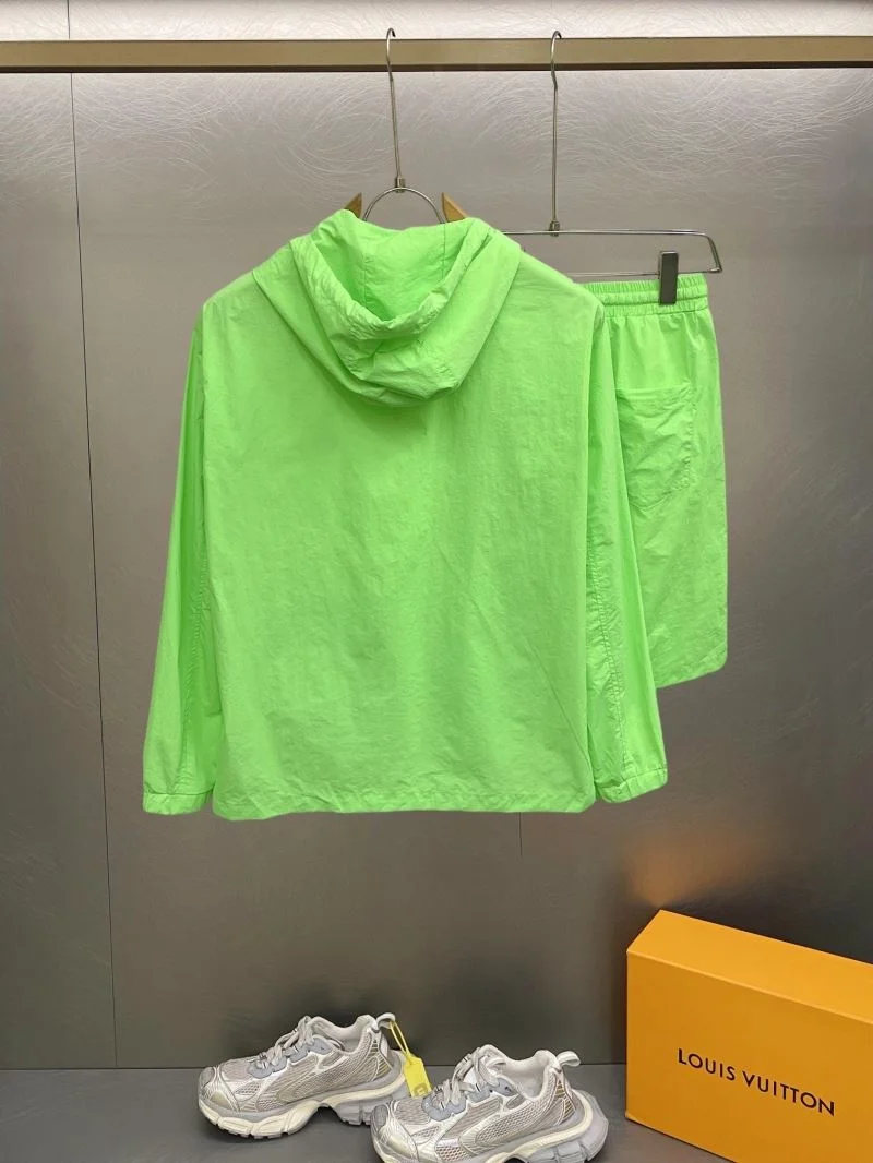 Prada Sunscreen Jacket Stylish 167104