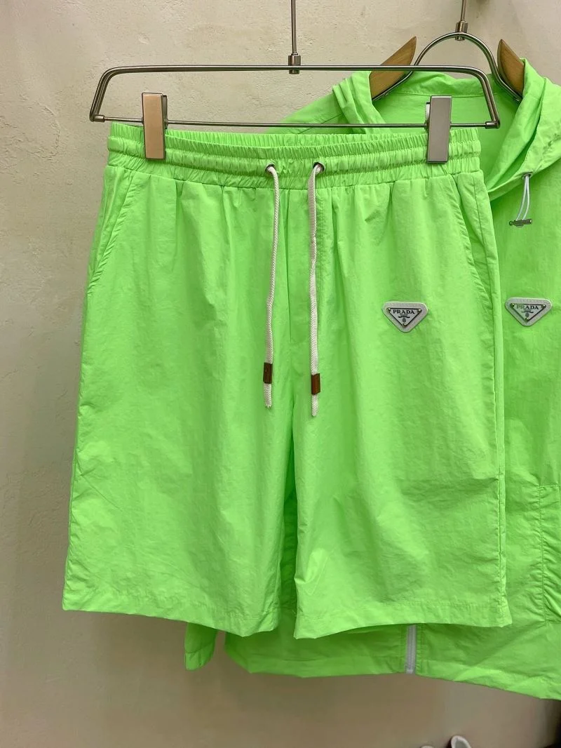 Prada Sunscreen Jacket Stylish 167104