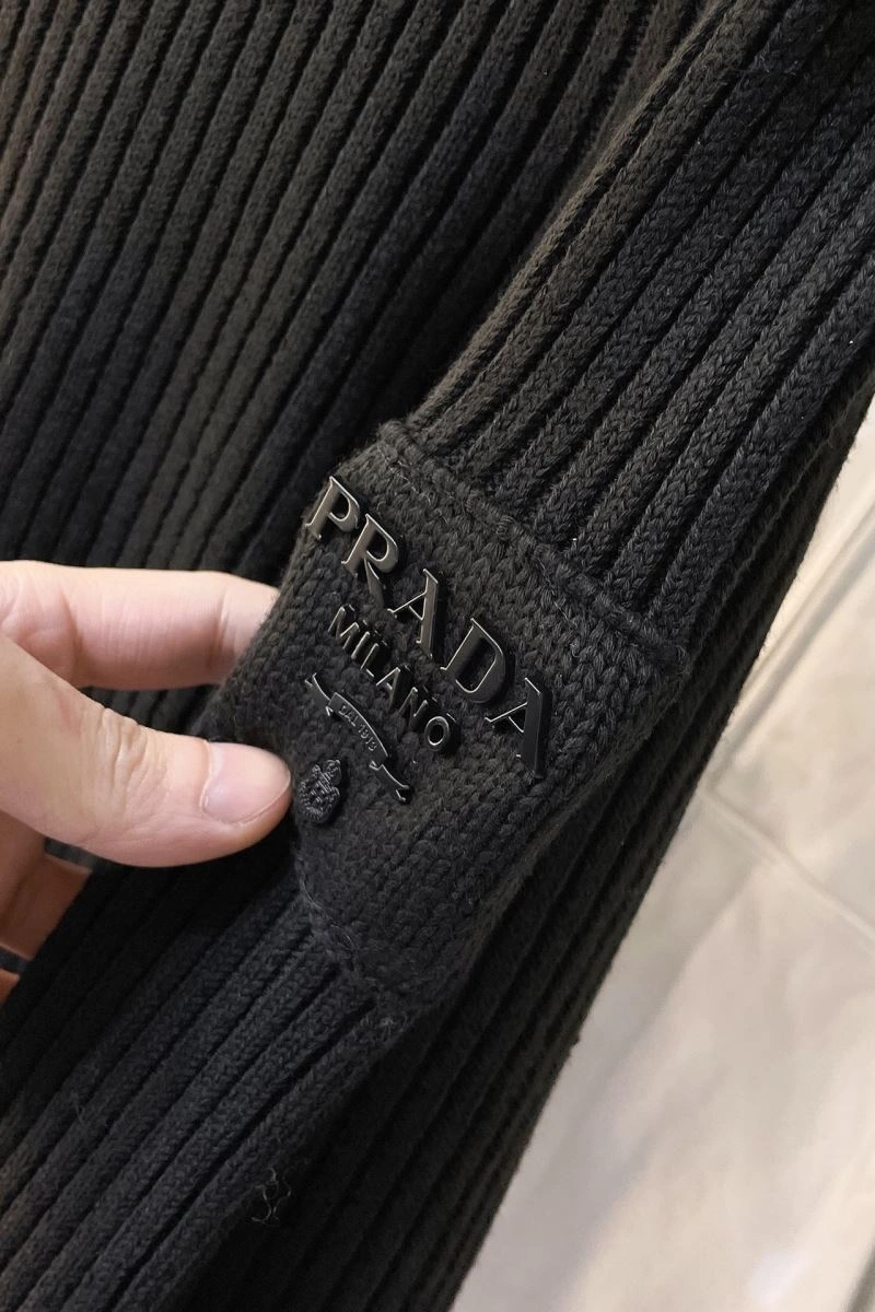 Fashionable Prada Sweaters 171535
